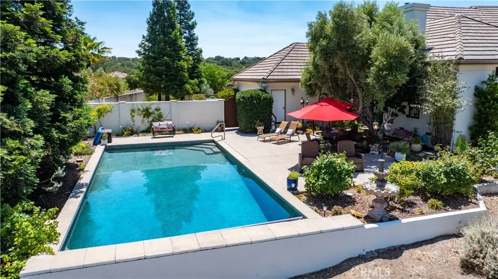 2045 Vista De La Vina Templeton, CA 93465