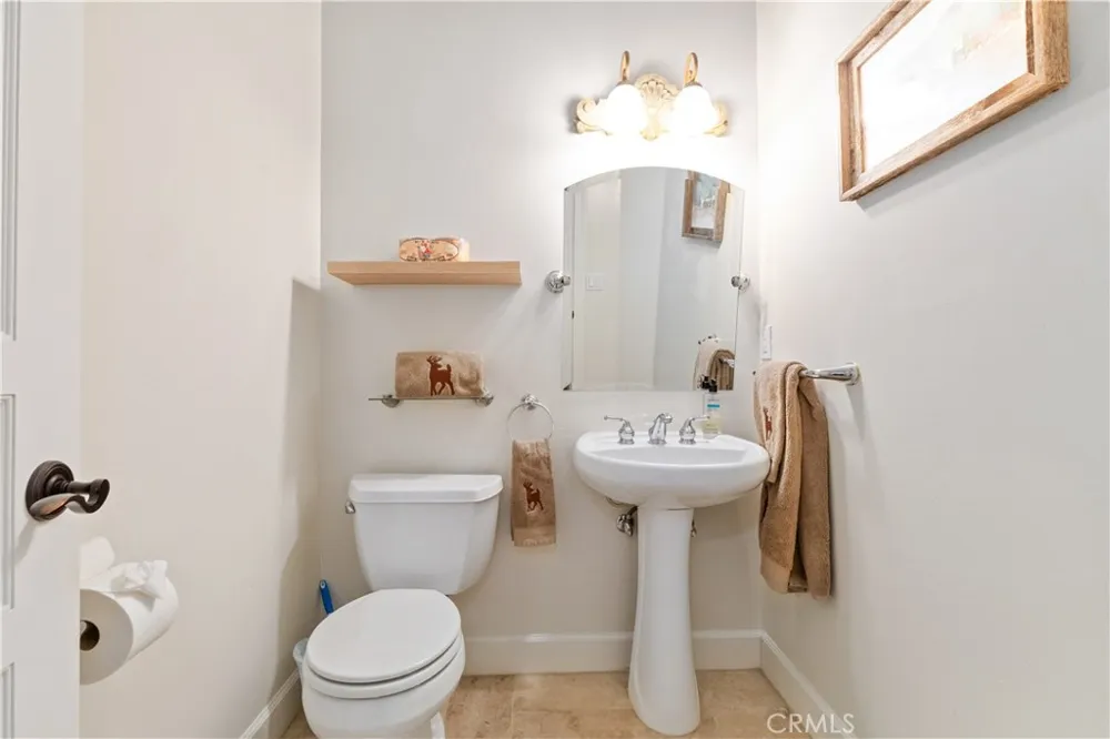 2045 Vista De La Vina Templeton, CA 93465