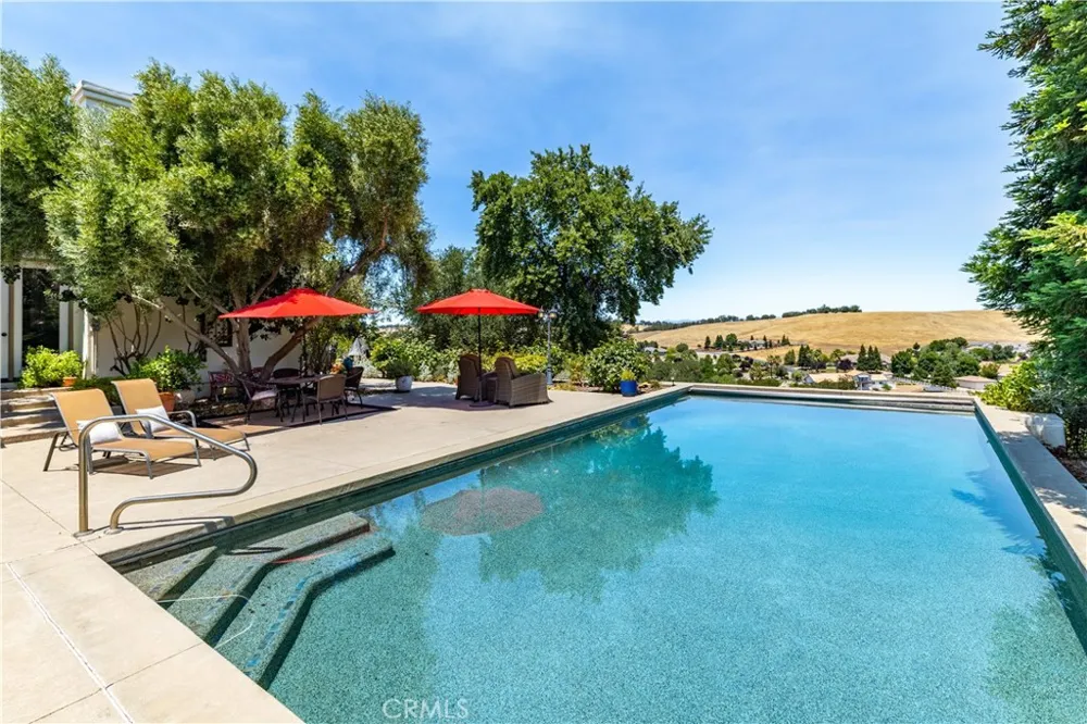 2045 Vista De La Vina Templeton, CA 93465