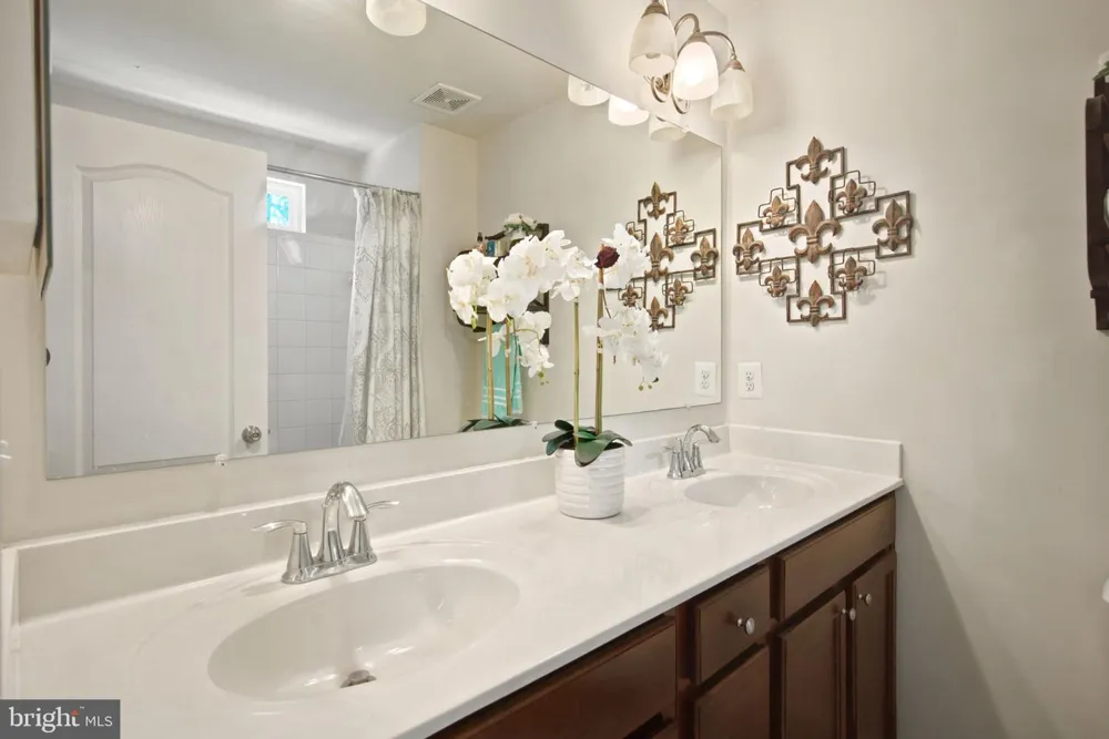 11747 SUNNINGDALE PLACE Waldorf, MD 20602