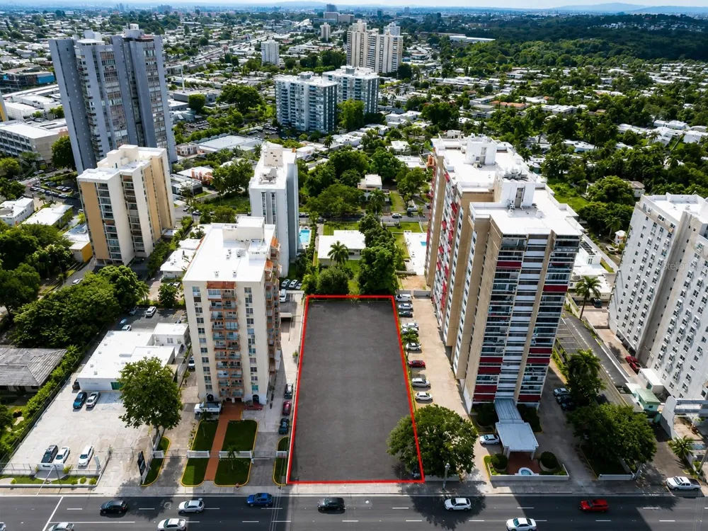 carr. 2 KM 6.4 VILLA CAPARRA Guaynabo, PR 00966