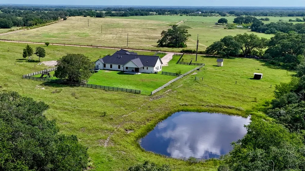 1252 County Road 388 Hallettsville, TX 77964