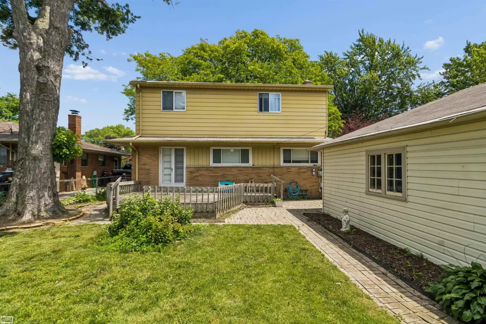 24705 Culver Street St Clair Shores City, MI 48080