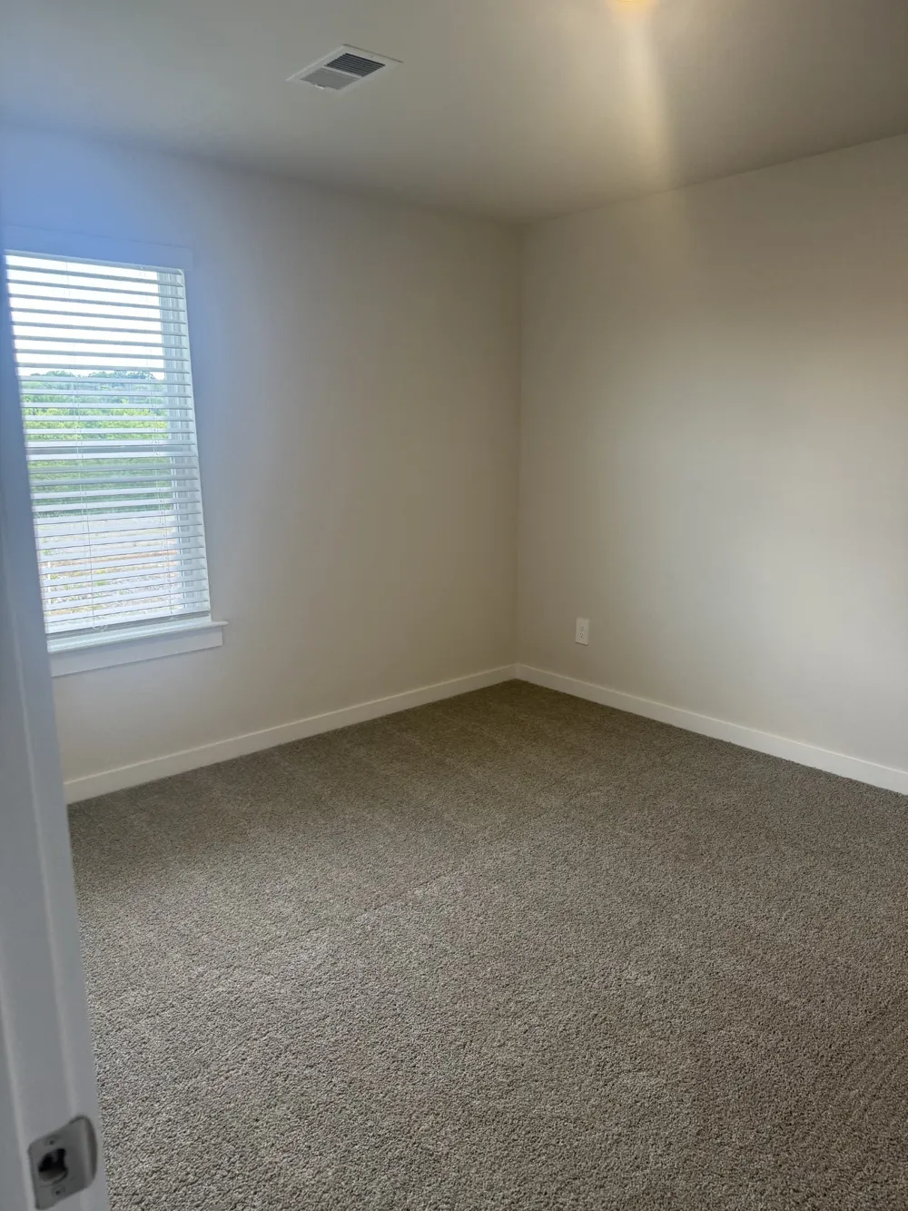 1921 Mahala Dr Hermitage, TN 37076