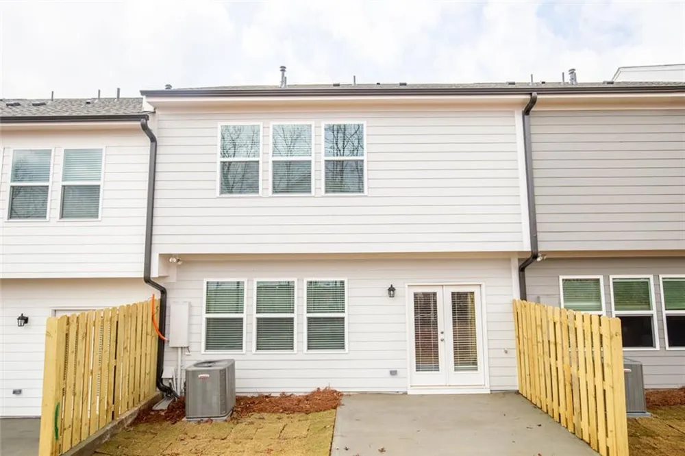 1092 Edwin Lane Sugar Hill, GA 30518