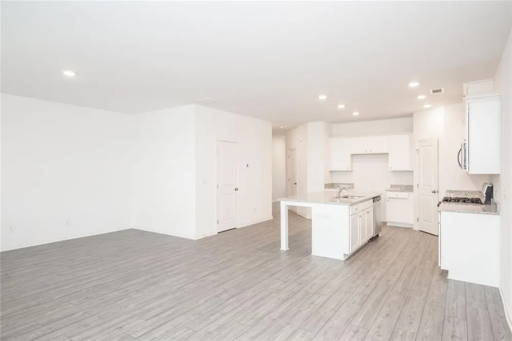 1092 Edwin Lane Sugar Hill, GA 30518