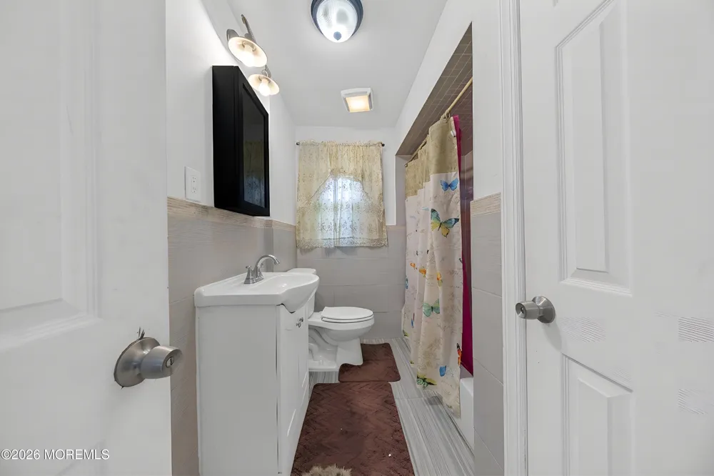 11141118 Magie Avenue Elizabeth, NJ 07208