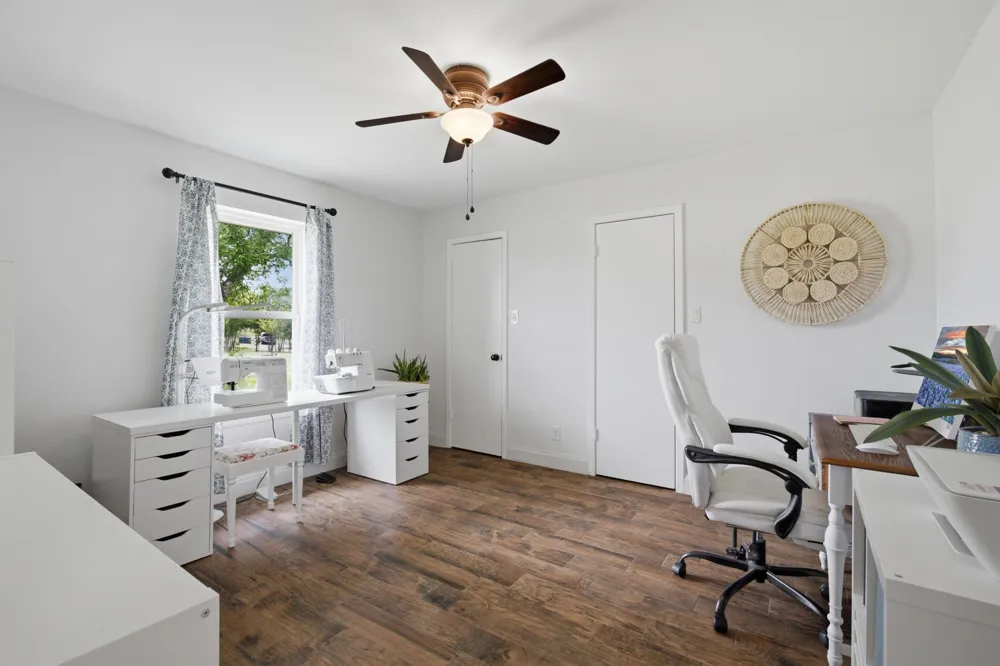 698 Hackberry Road Van Alstyne, TX 75495