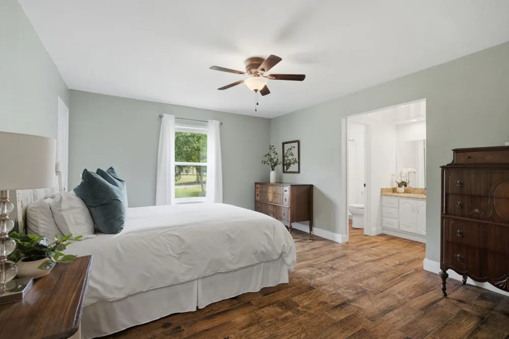 698 Hackberry Road Van Alstyne, TX 75495
