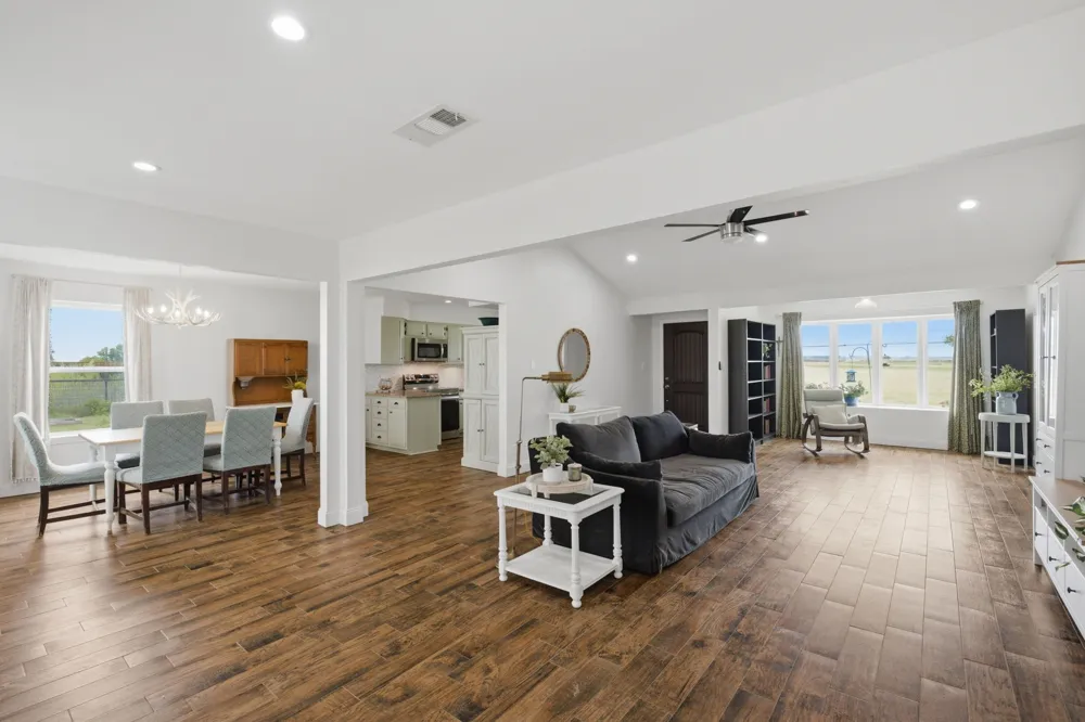 698 Hackberry Road Van Alstyne, TX 75495
