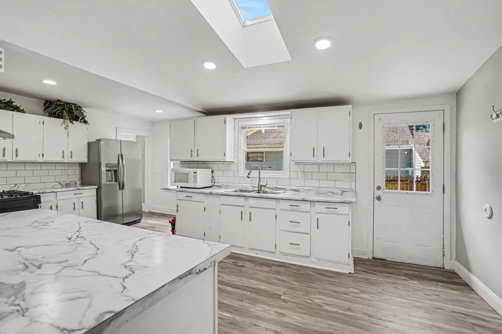 607 Ira Avenue Kalamazoo Charter Township, MI 49048