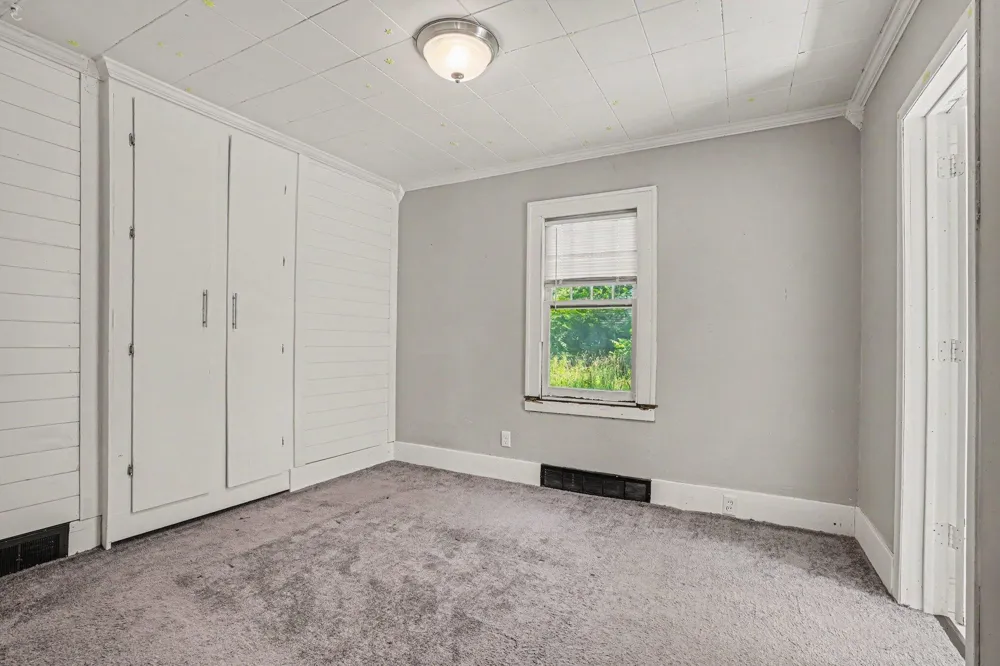 607 Ira Avenue Kalamazoo Charter Township, MI 49048
