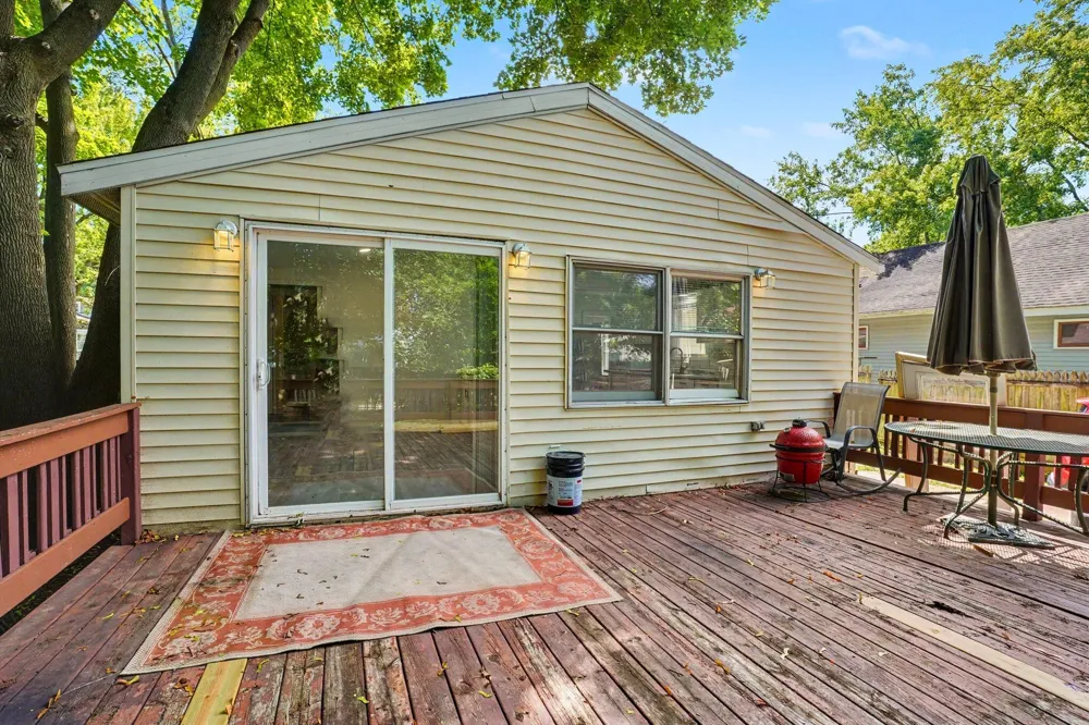 607 Ira Avenue Kalamazoo Charter Township, MI 49048