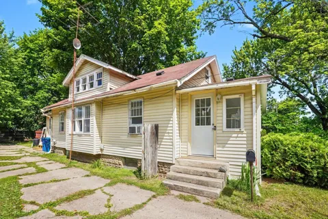 607 Ira Avenue