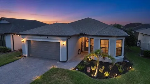 2117 LAURIFOLIA COURT