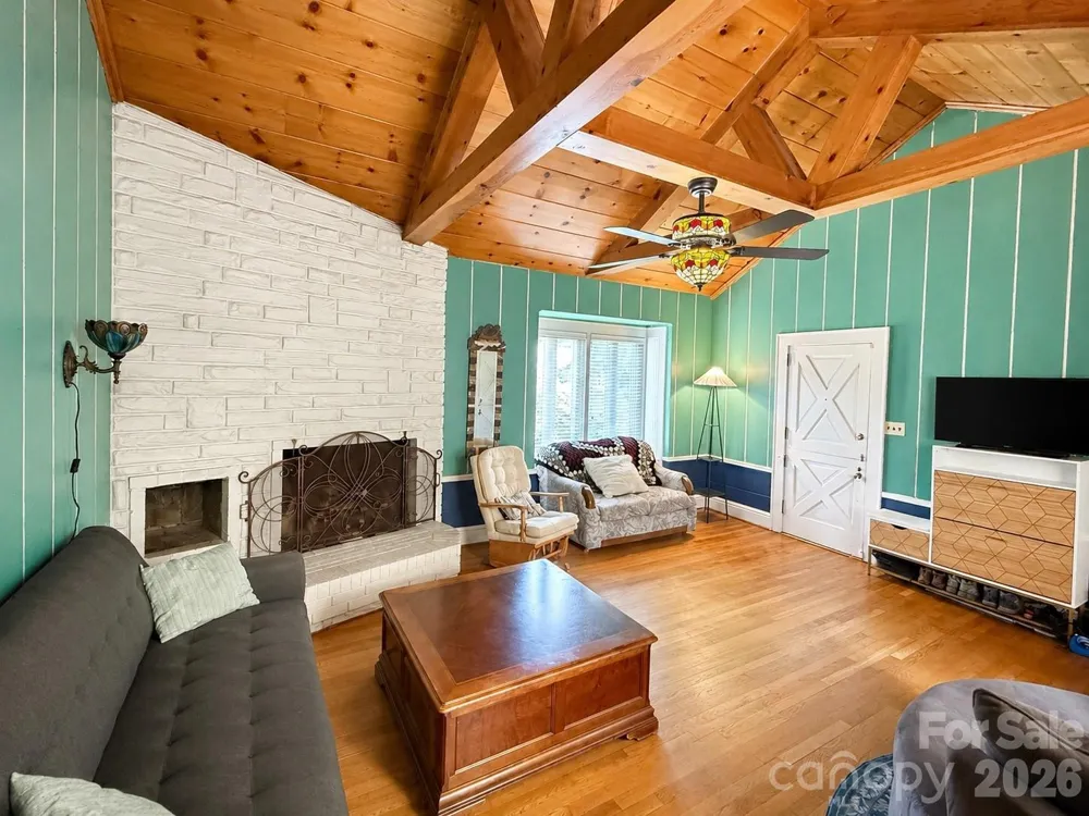 404 Fairview Drive Lexington, NC 27292