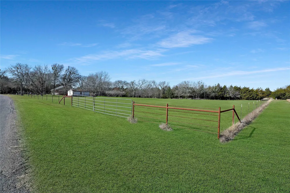 12253 County Road 574 Farmersville, TX 75442