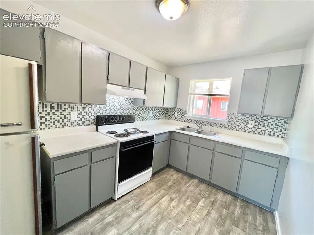 2112 Friendship Place Colorado Springs, CO 80904