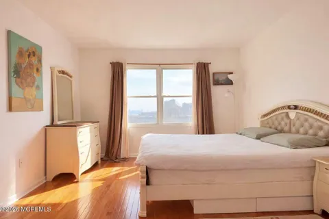 330 Promenade #330