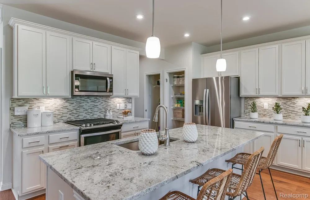 1516 Arcadia Drive Milford Charter Township, MI 48381