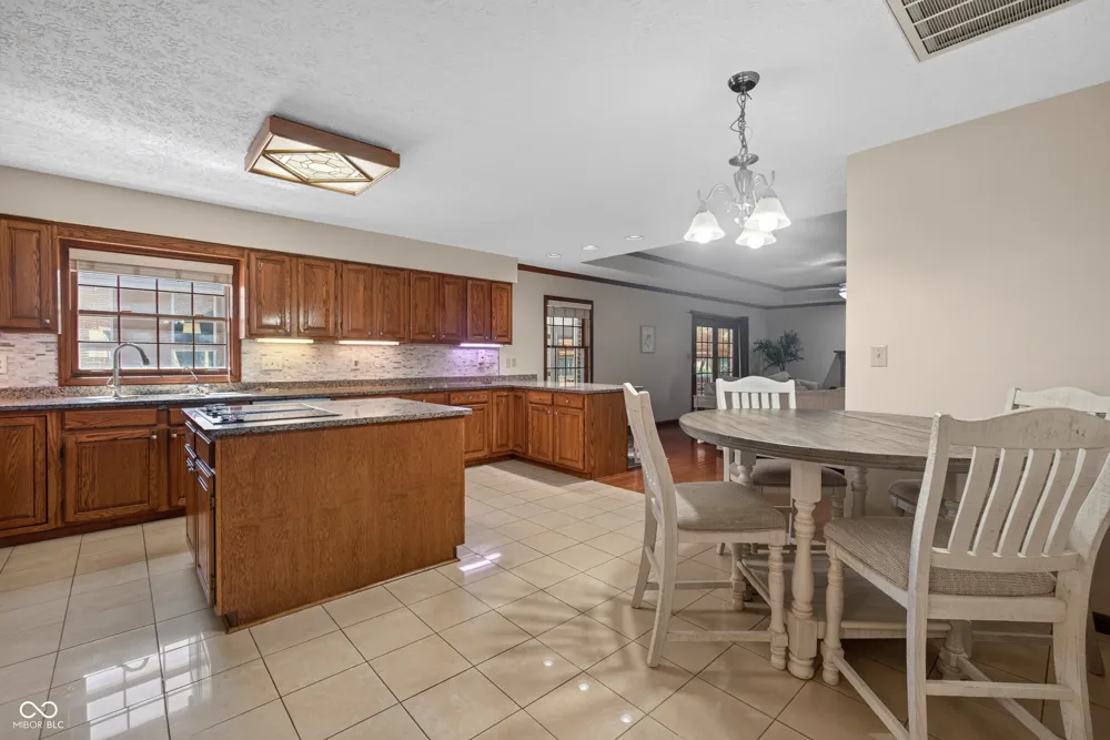 574 Grayburn Court Terre Haute, IN 47802