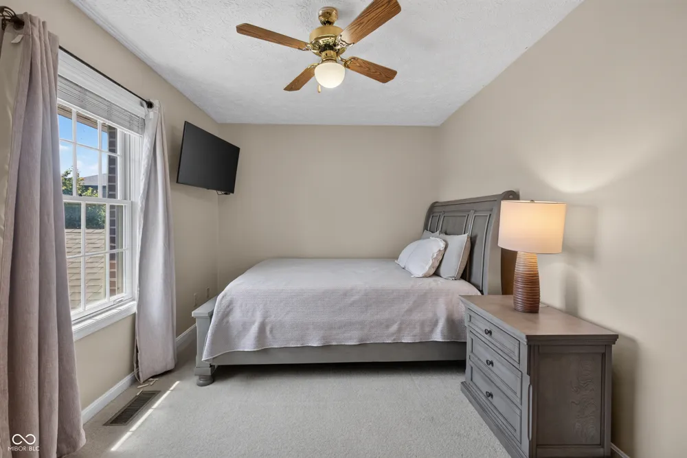 574 Grayburn Court Terre Haute, IN 47802