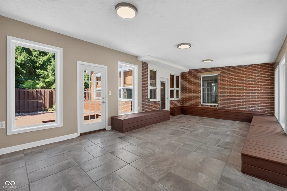 574 Grayburn Court Terre Haute, IN 47802