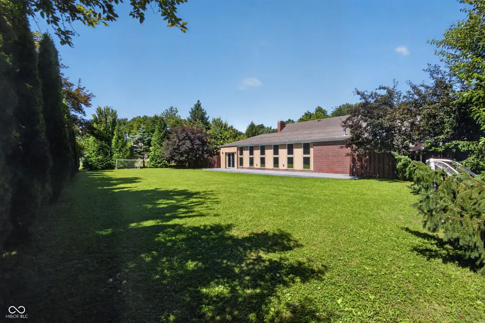 574 Grayburn Court Terre Haute, IN 47802