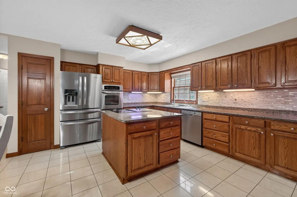 574 Grayburn Court Terre Haute, IN 47802