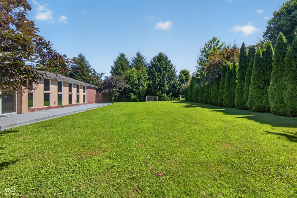 574 Grayburn Court Terre Haute, IN 47802