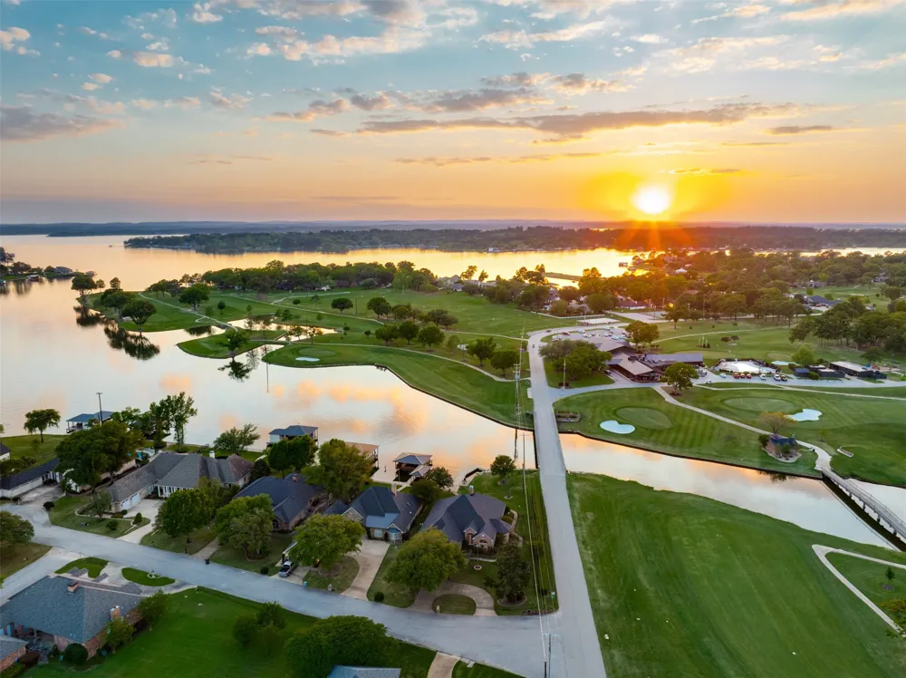 100 Clearview Drive Bullard, TX 75757