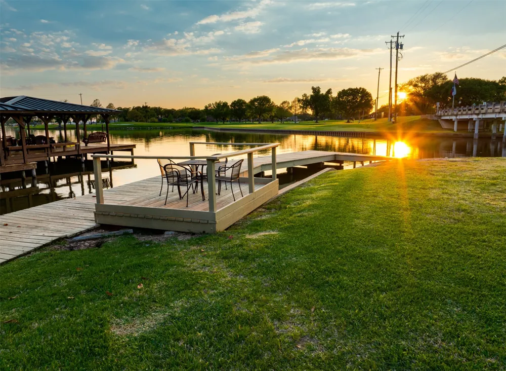 100 Clearview Drive Bullard, TX 75757