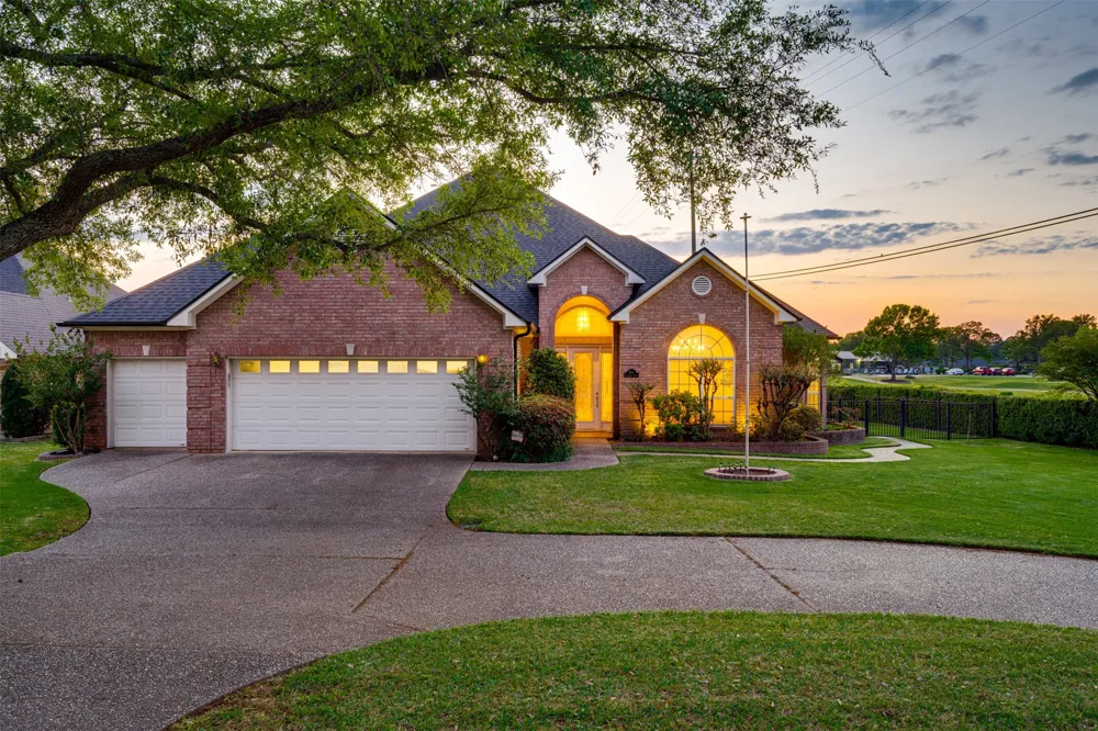 100 Clearview Drive Bullard, TX 75757
