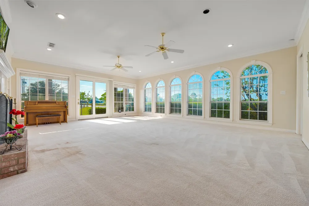 100 Clearview Drive Bullard, TX 75757