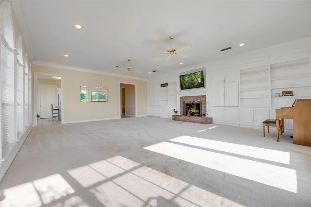 100 Clearview Drive Bullard, TX 75757
