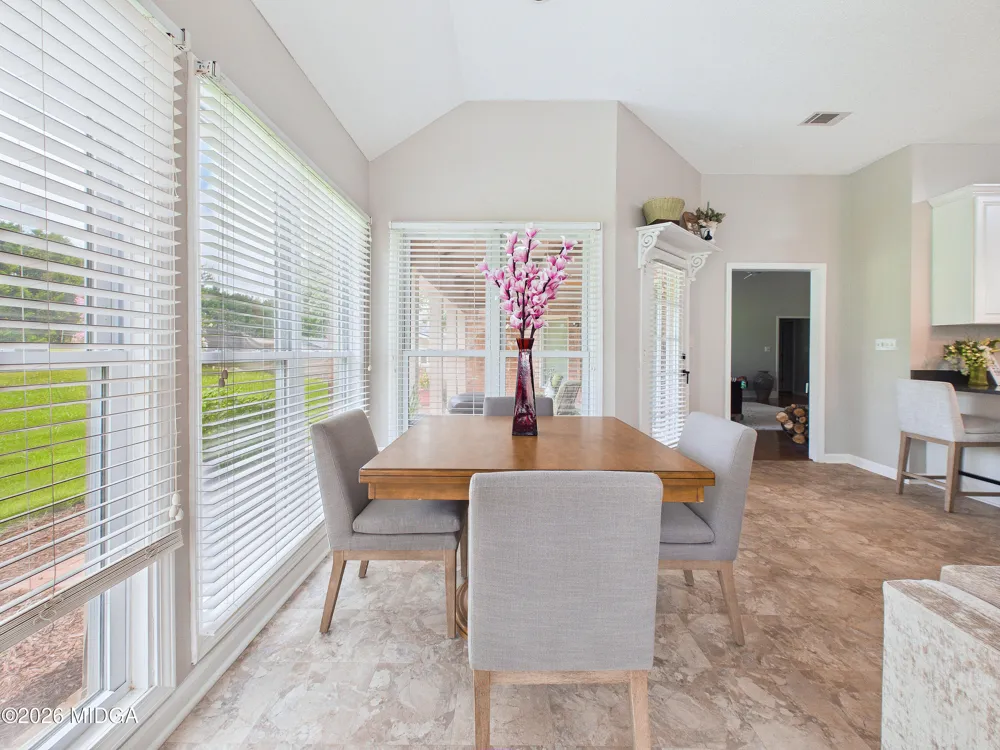115 Raintree Drive Warner Robins, GA 31088