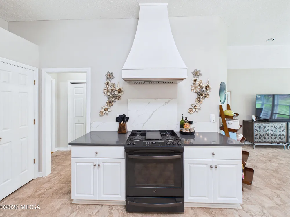 115 Raintree Drive Warner Robins, GA 31088