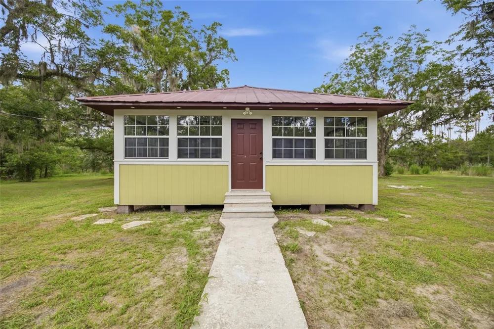 13216 NE 140TH STREET Waldo, FL 32694