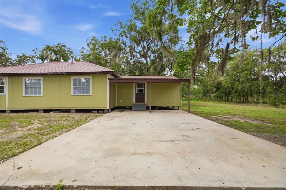 13216 NE 140TH STREET Waldo, FL 32694