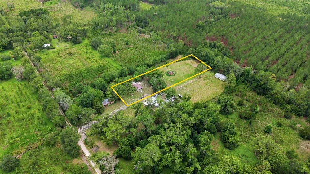 13216 NE 140TH STREET Waldo, FL 32694