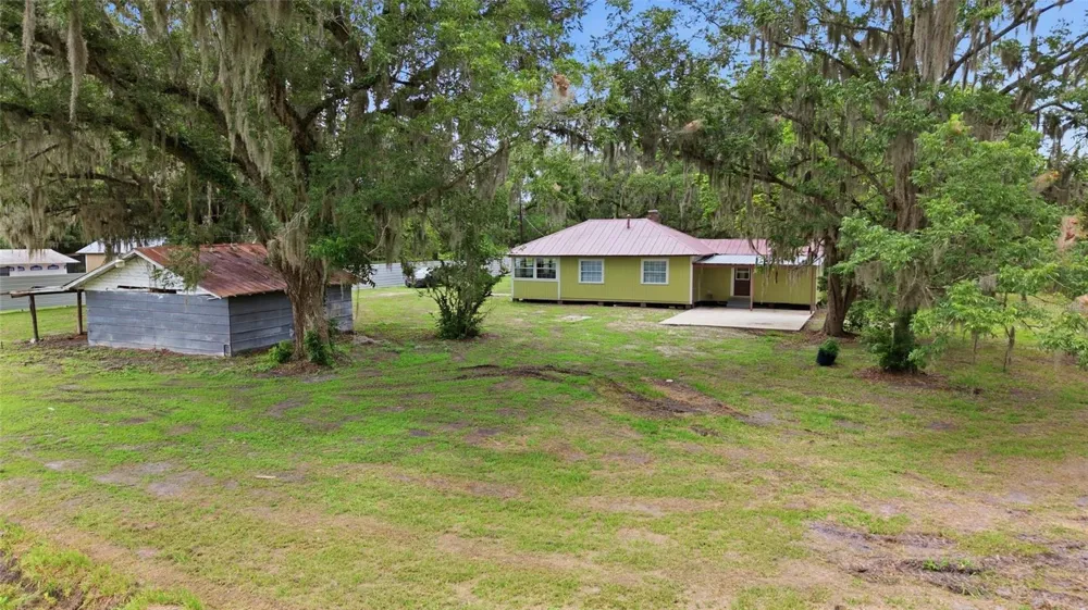 13216 NE 140TH STREET Waldo, FL 32694