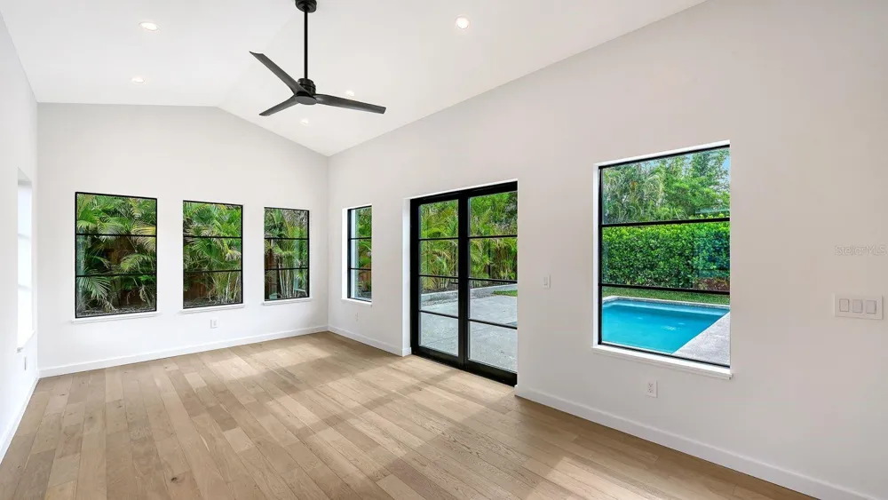 1041 INDIAN BEACH DRIVE Sarasota, FL 34234