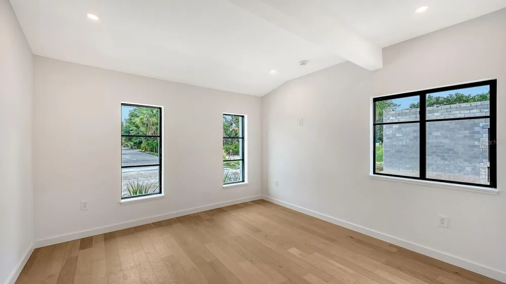 1041 INDIAN BEACH DRIVE Sarasota, FL 34234