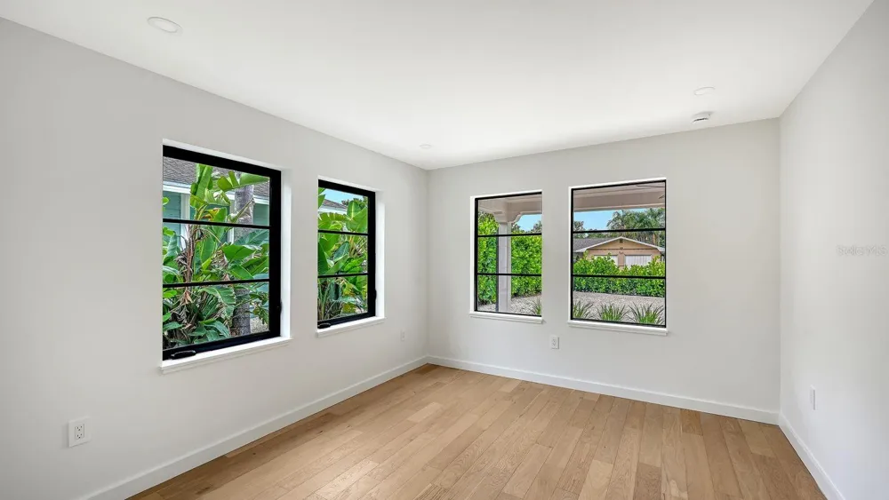 1041 INDIAN BEACH DRIVE Sarasota, FL 34234