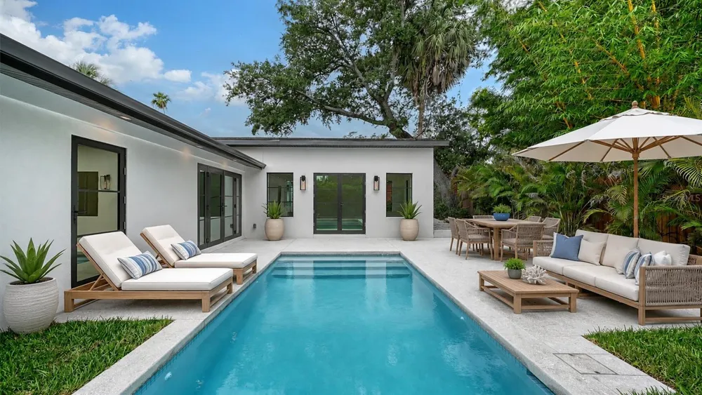 1041 INDIAN BEACH DRIVE Sarasota, FL 34234