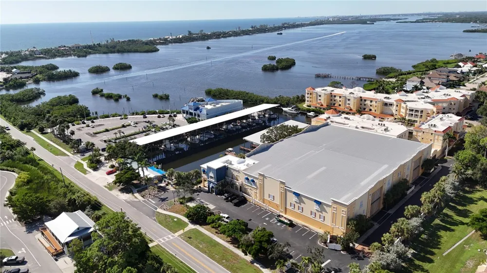 570 BLACKBURN POINT ROAD #23 Osprey, FL 34229