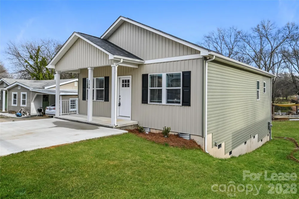 154 Mckinnon Avenue NE Concord, NC 28025