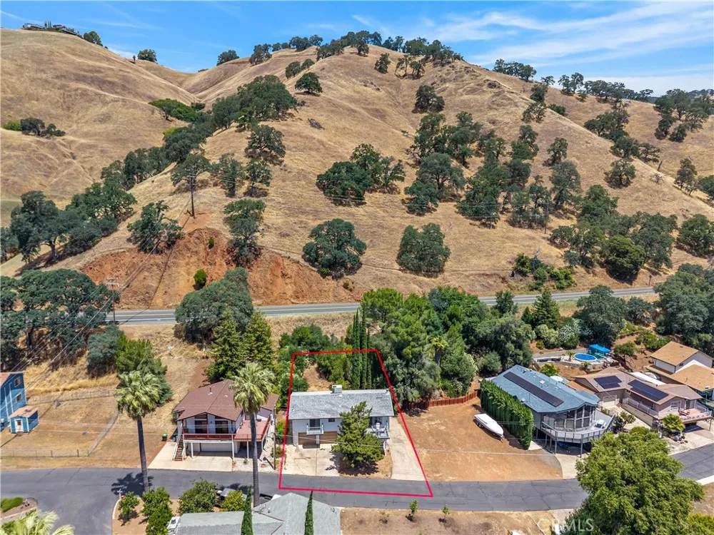 7846 Alston Way Lucerne, CA 95458
