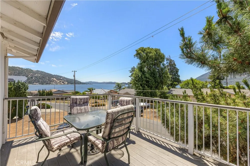 7846 Alston Way Lucerne, CA 95458