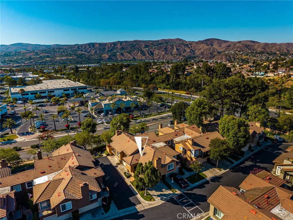 8131 E Oak Ridge Anaheim, CA 92808